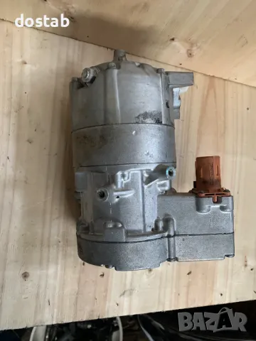 Компресор за климатик на бмв , снимка 3 - Части - 49706820