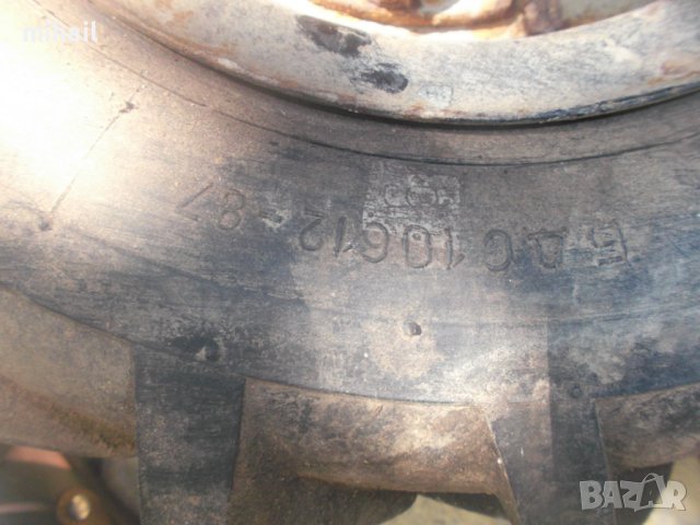 гуми с пулуоски и фланци  ЗА МОТОФРЕЗА болгар Тракия МФР 5БМ, снимка 4 - Градинска техника - 42017994