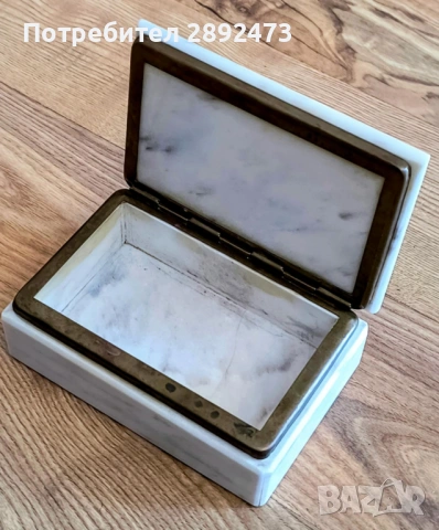 Старинна мраморна кутийка за бижута или декорация, снимка 3 - Антикварни и старинни предмети - 53405649