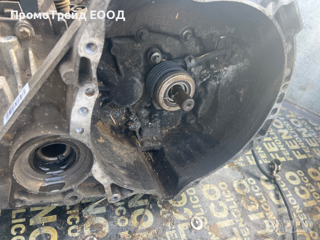 Ръчна скоростна кутия Нисан Микра П12 Nisan Mikra P12, снимка 4 - Части - 44823400