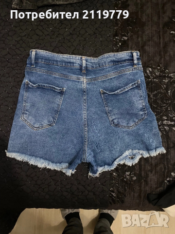 Дамски къси дънкови панталони 2 бр за 10 лв, снимка 3 - Къси панталони и бермуди - 52417024