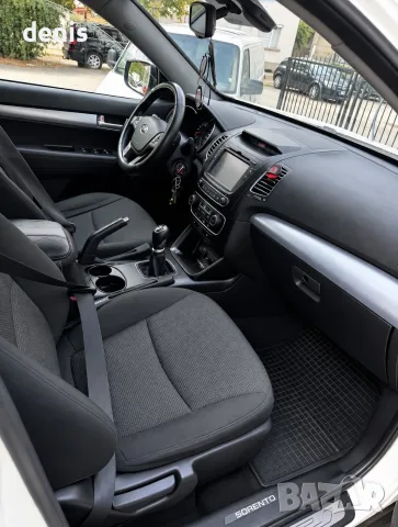 KIA SORENTO 2.4GDI, снимка 7 - Автомобили и джипове - 56216317