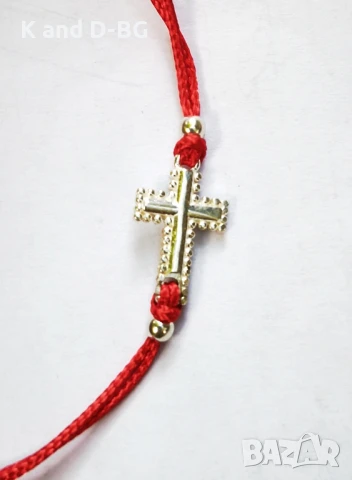 Гривничка против уроки от червен конец и сребърни елементи. Сребърно кръстче проба 925, снимка 5 - Гривни - 50701667