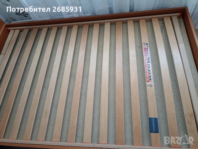 Комплект легло,скрин и нощно шкафче , снимка 5 - Спални и легла - 51014059