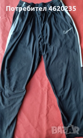 Nike размер XL , снимка 2 - Спортни дрехи, екипи - 52265798
