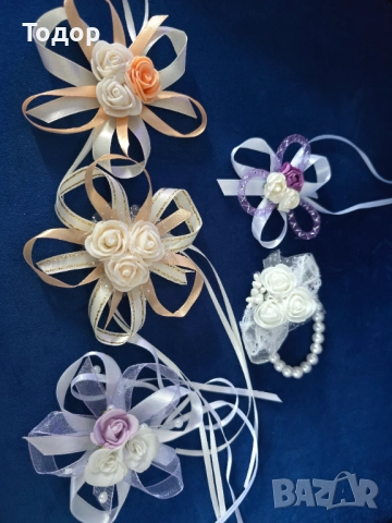 Сватбени гривни, цветчета, бутониери, снимка 9 - Сватбени аксесоари - 52278730