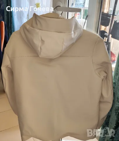 Зара Zara Technikal hooded jasket, снимка 2 - Якета - 55988849