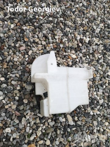 Казанче за чистачки subaru forester 2006 E13 010133 , снимка 3 - Части - 39296867