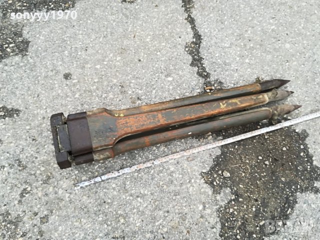 ПОРЪЧАНА-стара тринога-дърво и метал 1401231736, снимка 3 - Антикварни и старинни предмети - 39305288