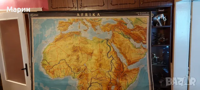 Географска карта, снимка 2 - Антикварни и старинни предмети - 47727527