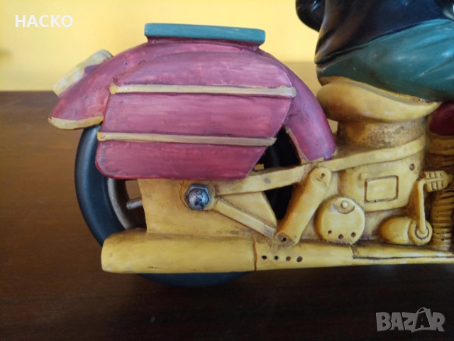 Стара Масивна СТАТУЕТКА РЪЧНО ИЗРАБОТЕНА на Моторист с Мотор Harley Davidson ВНОС от Англия, снимка 4 - Антикварни и старинни предмети - 52457105