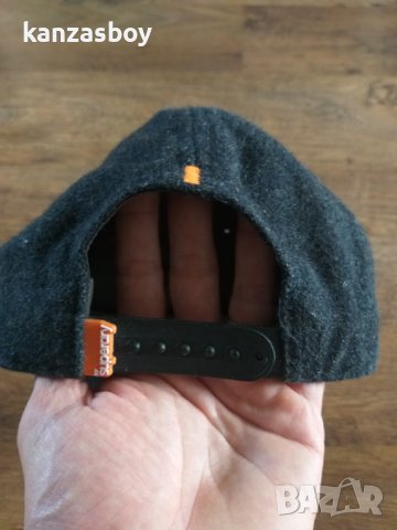 superdry - страхотна вълнена шапка , снимка 6 - Шапки - 41670324