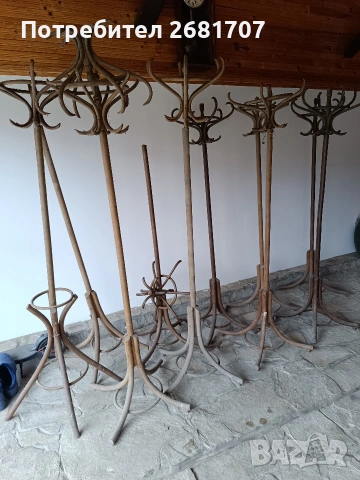 закачалка за дрехи 