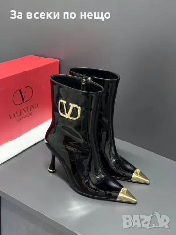 Valentino Garavani Луксозни Лачени Дамски Боти Със Златисти Детайли И Ток Код SEM-762, снимка 2 - Дамски боти - 56116353