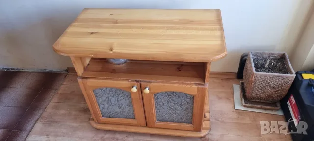 TV шкаф масивно дърво чам