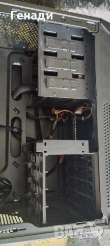 Компютърна кутия Corsair + захранване Seasonic M12 750W, снимка 4 - Захранвания и кутии - 52955546