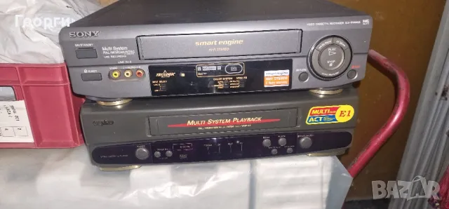 видео Sony и Sanyo