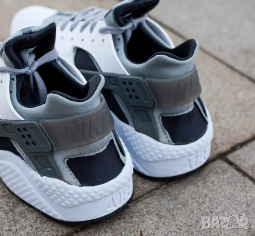 оригинални маратонки Nike Air Huarache  номер 45 ,5-46, снимка 7 - Маратонки - 47473022