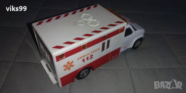 Majorette Ambulance Pompier Fire 1/43, снимка 4 - Колекции - 39381505