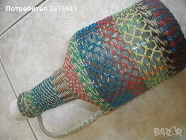 Старо Ръчно Плетена Бутилка/Шише-Ретро-Винтидж-Оплетка С Цветни Медни Жици, снимка 7 - Колекции - 36312517