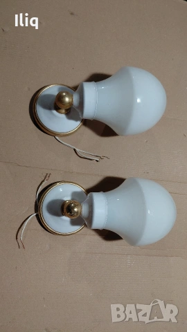 лампи за стена. 