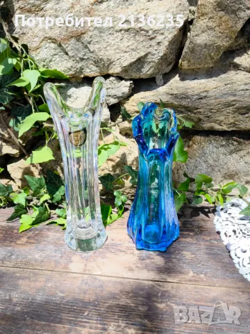 Две вази цветно стъкло 