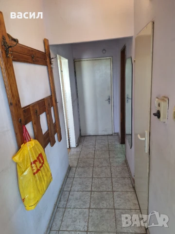 Продава, снимка 1