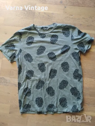 Тениска Черепи. размер L. COLIN'S Турция.