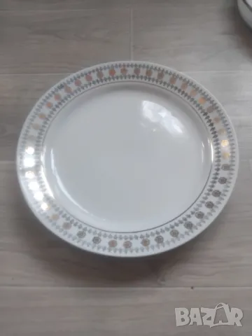 КРЪГЛА ПОРЦЕЛАНОВА ЧИНИЯ-ПЛАТО, снимка 8 - Чинии - 49131764