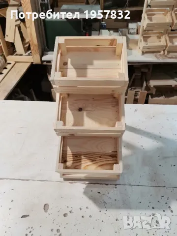 Мини стъпаловиден дървен стелаж с мини щайги, снимка 2 - Оборудване за магазин - 48985088