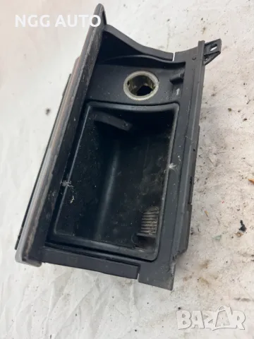 Пепелник за Mercedes Benz, E-Class, E class, E290, E 290, W210, Sedan, снимка 2 - Части - 48743549