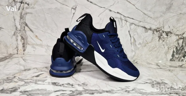 Маратонки Nike. 