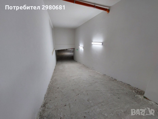 Самостоятелен подземен гараж, снимка 4 - Гаражи и паркоместа - 44548961