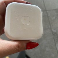 Оригинални Слушалки Apple EarPods с Lighting connector , снимка 1 - Слушалки, hands-free - 38827219