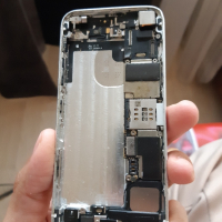 iphone SE 2016 основна платка Отключена, снимка 1 - Apple iPhone - 44795410