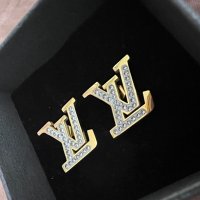 Красиви обеци Louis Vuitton с кристали, снимка 1 - Обеци - 42497182