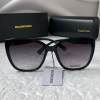 Balenciaga дамски слънчеви очила с лого, снимка 2 - Слънчеви и диоптрични очила - 36109195