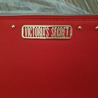 Червена чанта-клъч Victoria's Secret-45лв.Нова, снимка 3 - Чанти - 41041771