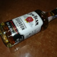 JIM BEAM 200ML-МАЛКО ПРАЗНО СТЪКЛО 1710211751, снимка 1 - Колекции - 34494847