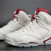 кецове Nike Air Jordan 6 Retro Maroon (2015)  номер 40,5 - 41 , снимка 1 - Кецове - 36333895