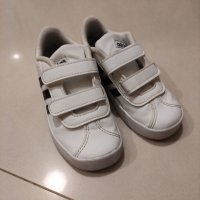 Сникърси Adidas за момченце, снимка 2 - Детски маратонки - 40096600