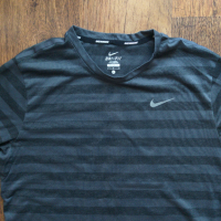 Nike Dri-Fit Touch Tailwind - страхотна мъжка тениска, снимка 2 - Тениски - 36358312