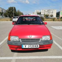 Prodavam Opel Kadet 1.4, снимка 1 - Автомобили и джипове - 42591933