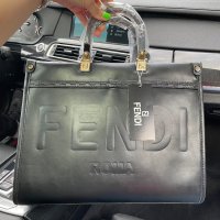 Дамска чанта Fendi реплика код 77, снимка 6 - Чанти - 41869259