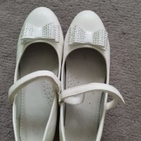 Clibee Бели официални обувки, номер 35 момиче, снимка 1 - Детски обувки - 41568475