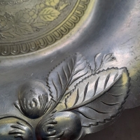 Алуминиев поднос съветски и свещник бронз Дания, снимка 2 - Декорация за дома - 36092535