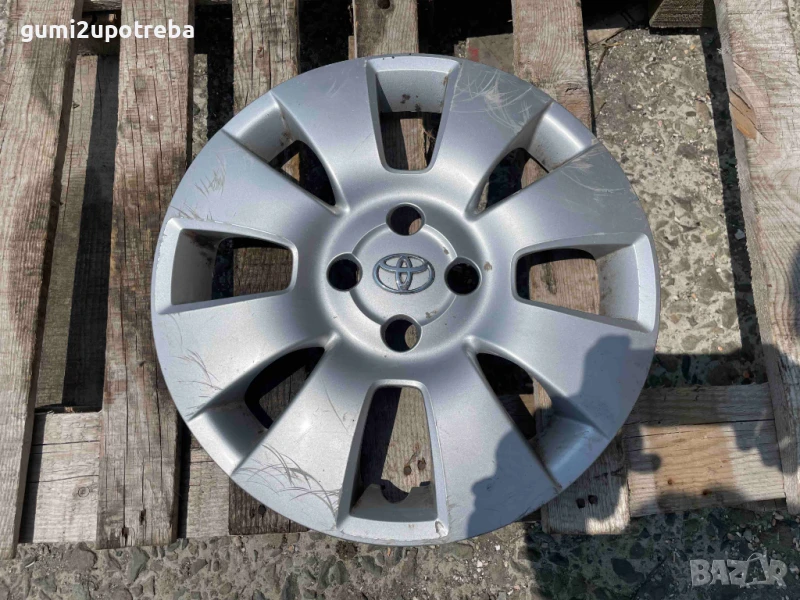 15 цола Тас за Toyota Yaris Оригинал, снимка 1