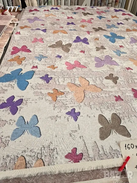килими пеперуди , снимка 1