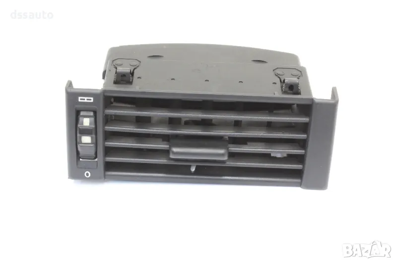 Въздуховод парно десен Mercedes W124 S124 C124, снимка 1