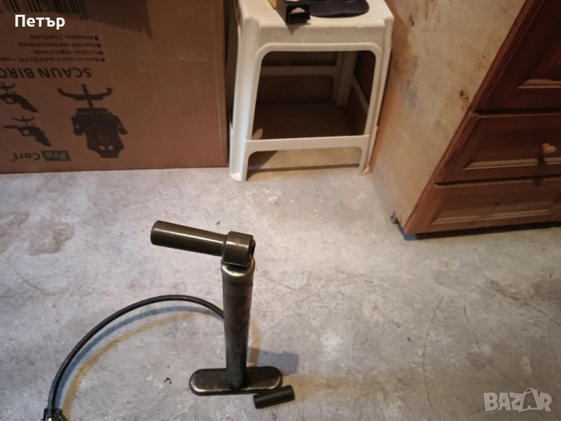 Продавам Стара помпа за автомобил или велосипед, снимка 1